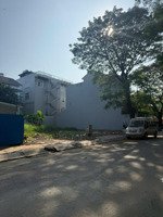 bán nền đất 8x22m đối diện công viên khu đông thủ thiêm, btđ gần trục 56 giá 18.4 tỷ