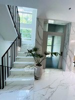 cần bán gấp biệt thự thảo điền king crown q2, dt: 13x23, nhà mới đẹp. giá tốt nhất thị trường