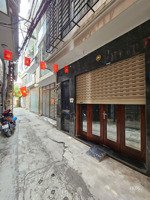 bán nhanh nhà đẹp cầu giấy- ngõ rộng- nhà ở luôn tiện nghi đầy đủ-dt 50m x 5 tầng - tài chính 13 tỷ