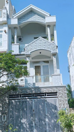 bán nhà 1 trệt 2 lầu, góc 2 mt, phước long b, q9, 4,2x19m, full nội thất, giá 11,2 tỷ shr