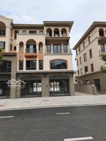 sở hữu liền kề 5 tầng vinhomes vũ yên thiết kế địa trung hải, sau nhà là biển cát trắng