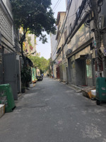 bán nhà 5 tầng - hẻm nhựa 6m - ô tô vào nhà - ngay toà nhà etown - nhà ga t3 sân bay tsn - tân bình