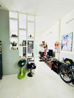 có hđ thuê 7tr/th - 2 tầng kiên cố - 36m2 - shr - 1 căn ra mặt tiền - lê thiệt - văn cao - ở ngay