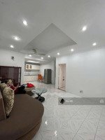 bán gấp căn hộ thế kỷ 21, q. bình thạnh, 67m2, 2pn, 2wc, giá 1 tỷ 840