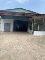 cho thuê kho xưởng, an thạnh, sát thủ dầu một.
- diện tích : 700( 15 x 47 ).
- có văn phòng, điện 3