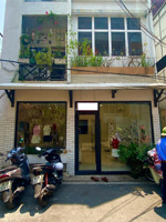 bán nhà đang cho thuê 42triệu lê văn sỹ, quận 3. giá:5,35tỷ/6,5x12m(78m2). sổ hồng sẵn chính chủ