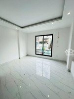 bán nhà lĩnh nam, 43m2 x 5 tầng, mặt tiền 4.2m, giá 7.9 tỷ