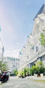 bán nhà phố 6,2m x 13m| giá 7,3 tỷ| huỳnh tấn phát-nhà bè