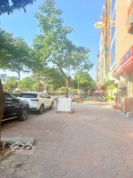 bán nhà mặt đường phố trần vỹ, 88m2 9t thang máy, thiết kế đa công năng cho thuê, thang máy êm ái.