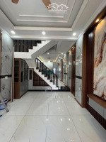 bán nhanh nhà shr ngay go dĩ an chỉ 100m 1 trệt 1 lầu giá chỉ 890 triệu với 100m2