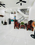 cần bán nhanh nhà trệt lầu xây kiên cố 70m2, cạnh đh kinh tế luật thpt đào sơn tây chỉ 4.65 tỷ tl