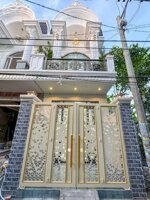 Nhà lầu xây mới 4 phòng ngủ - Full nội thất - Hẻm 388 Nguyễn Văn Cừ