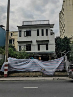 bán nhà góc 2 mặt tiền điện biên phủ, quận 3. dt: 240m2 (10x24m), ctxd: 2 hầm 10 tầng. giá 105 tỷ