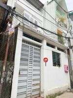 cc cần bán gấp căn nhà 3 tầng ngọc thuỵ - long biên giá rẻ