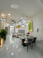 không ở nữa nên bán ch sky garden 3, q7, dt 75m2 2pn 2wc gía 2,43 tỷ bao vat và phí, view nội khu