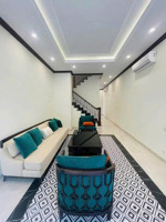 do nhu cầu công việc em cần cho thuê lại căn nhà hoàn thiện 5 tầng full đồ