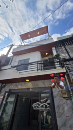 cô chú lớn tuổi bán nhà nguyễn huy tưởng-bình thạnh 1tỷ980 sổ hồng riêng hẻm xe hơi dọn vào ngay