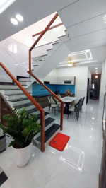 nhà mặt tiền, 58m2- 2 tầng- hxh 5m thông thoáng, nhỉnh 4tỷ5 xíu.