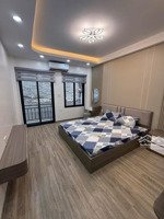 bán nhà phố thịnh hào 1 - đống đa-
58m2- 5 tầng- cách 20m ra ô tô - ra lăng bác và phố cổ 5 phút.