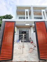 chủ gửi bán nhà 1 trệt 1 lầu phường tân triều( tân phong củ). dt: 4x19=85m2. giá: 3tỷ5. nở hậu: 5m