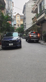 bán lô đất dịch vọng. cách 1 nhà ra mặt phố. 110m2 - mt 10m - đầu tư dòng tiền - chia lô đẹp