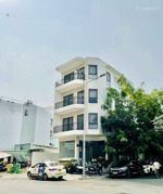 cho thuê căn góc 2mt 6x20m, 1 hầm 4 lầu trống suốt, giá 55tr/ tháng lh 