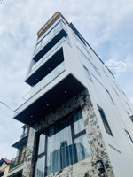 nhỉnh 8tỷ 60m2, 5tầng, mt 5m, đầu cầu vĩnh tuy, đối diện aeon, ô tô đỗ cổng