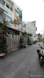 bán nhà 4m x 19m vuông vứt - đs 18 - p.8 - 6,9 tỷ - hxh 5m