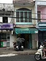 nhà mặt tiền giá siêu rẻ cho khách đầu tư