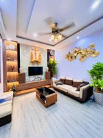 siêu hiếm! lô góc hoàng quốc việt, ba gác đỗ cửa, ngõ thông, sổ cực đẹp, tặng nội thất 44m2*5t