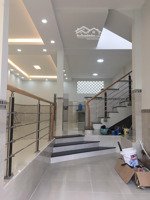 nhà hẻm lò gốm có hđt sẵn, dt lớn ngang 5.42 dài 12.44m trệt 1 lầu, giá: 6.3tỷ thương lượng