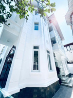 cho thuê biệt thự vip khu compound eden thảo điền, 5pn, 3 lầu, an ninh cao. lh: phát 