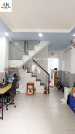 nóng : 4.35 tỷ - nhà nhỏ đường nam hòa _ pla q9 _ nhà 2 tầng xây kiên cố _ tặng nội thất gia đình