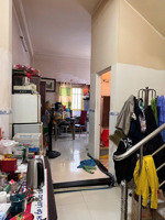 nhà lầu mặt phố thị trấn hóc môn 7t8 giảm 400tr gấp bán trước tết giảm gấp 7t3