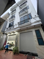 nhà đẹp 35m2 giá 3tỷ950tr xây thiết kế đẹp khu vực trong đê đồng mai , không quy hoạch sổ đỏ chuẩn