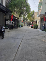 giá : 9 tỷ 700 ( thương lượng ) nhà 5 tầng - có thang máy - đường nhựa 7m - diện tích : 4m x 19m