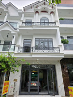 bán nhà 1t2l 5x16m, đường d5 kdc an phú 1 p. an phú gần chợ đông đô, full nội thất