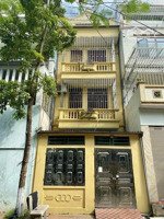 cho thuê nhà 4 tầng 90m2 sở hữu 2 mặt tiền (trước, sau) chính chủ