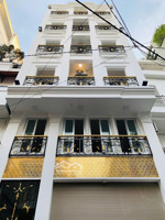 mặt tiền lớn ngay trần hưng đạo, quận 1. dt 10mx25m - xd: hầm 10 tầng - hđt 700triệu. giá: 130tỷ