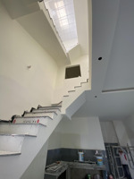 bán nhà 1t/2l mới 100% đường bùi quốc khánh cách công an tỉnh 500m