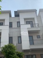 chính chủ gửi bán nhà liền kề sau chân đế chung cư 15 tầng tại vsip từ sơn giáp ninh hiệp