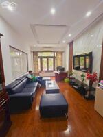 Trung tâm Cầu Giấy- 70m2 5T, mặt ngõ kinh doanh, ô chờ thang máy- gara ôt ô- gần công viên