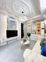 nhà mới huỳnh tấn phát xe hơi đậu cửa dọn vào ở ngay