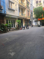 30m 3 tầng mt 3.8 m ngọc lâm,đường trước nhà ô tô tránh , dừng dỗ ngày đêm chỉ 11.9 tỷ