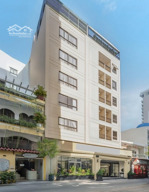 cần bán gấp khách sạn mới giá tốt đầu tư, hẻm oto khu phố tây tập trung khách du lịch