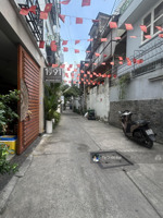 quận 1 - võ thị sáu - đối diện công viên lê văn tám - 112,8m2 - hẻm sinh khí - 28.5 tỷ!