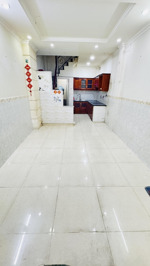 bán nhà 5 tầng 3 phòng ngủ hẻm an ninh quận 4