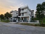 bán bt đơn lập vip nhất phú cát city,ngay chân chung cư, dt: 312m2,giá 7x.có sổ đỏ .lh:0964588966