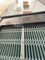 nhà gần lạc long quân ngay chợ vải tân bình sát mặt tiền, hẻm ôtô, phù hợp cho thuê hoặc kinh doanh