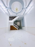 bán nhà 3 tầng, gần hiệp thành city